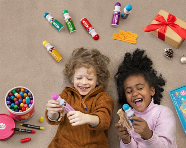 Art products showcase card